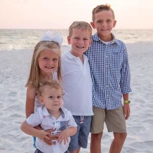 Meet your Posher, Debbie